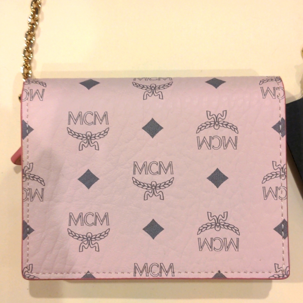 Authentic baby pink videos wallet on chain NWT